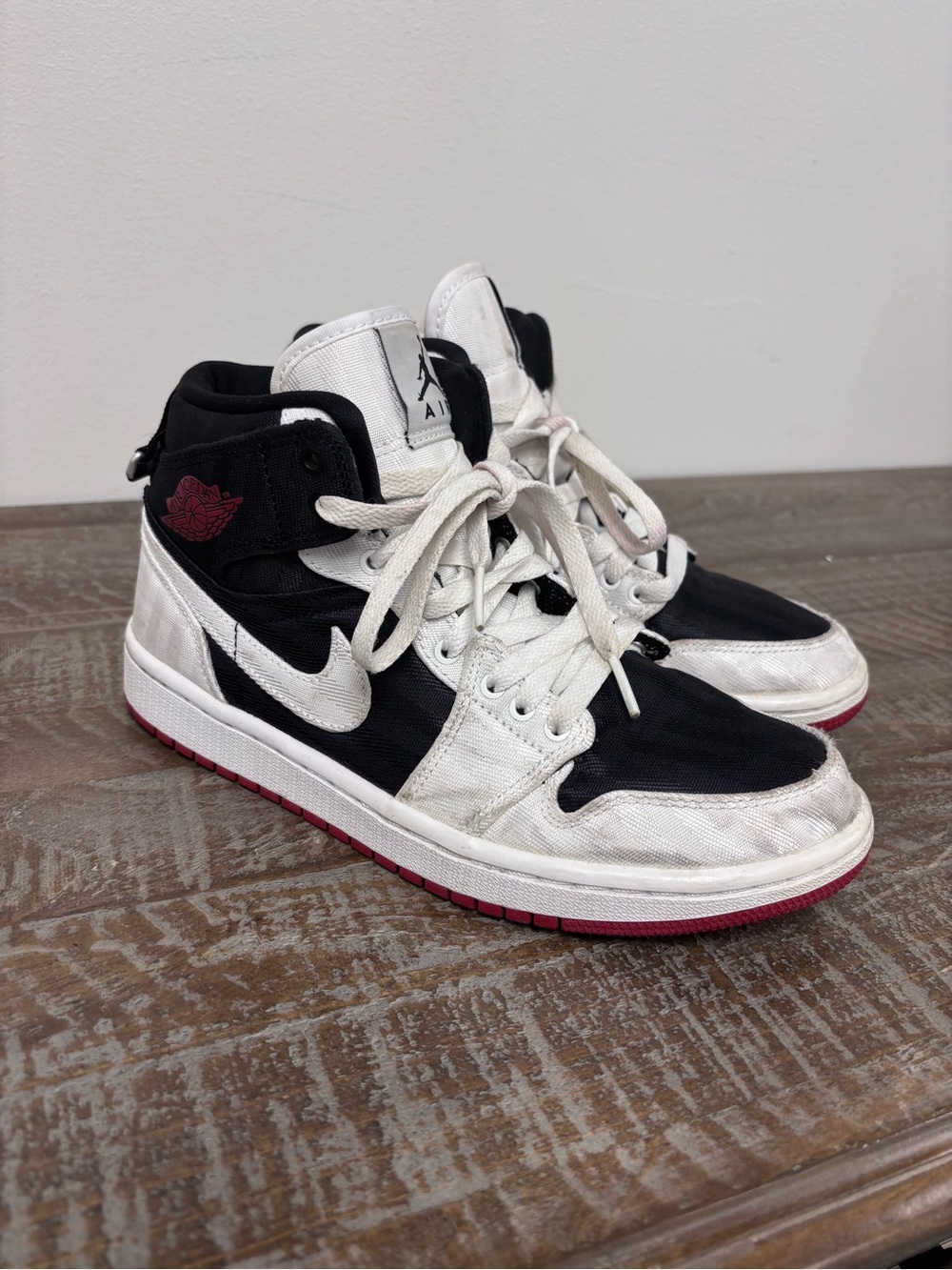 Jordan 1 Mid SE Utility Canvas Sneaker in White & Black